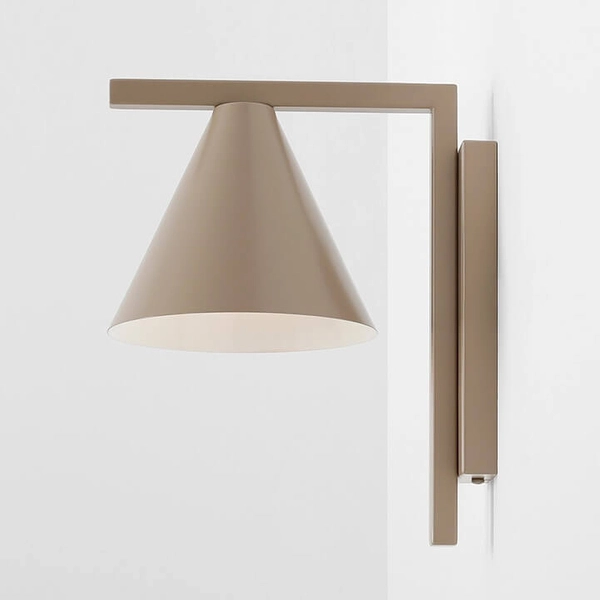 Stożkowy kinkiet na ścianę FORM 1108C17 Aldex do czytania beżowy