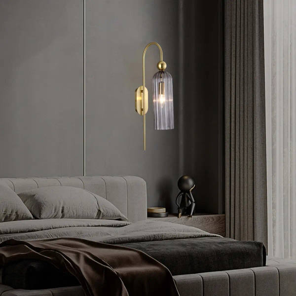 Lampa ścienna Piega dymiony szklany kinkiet na przedpokój