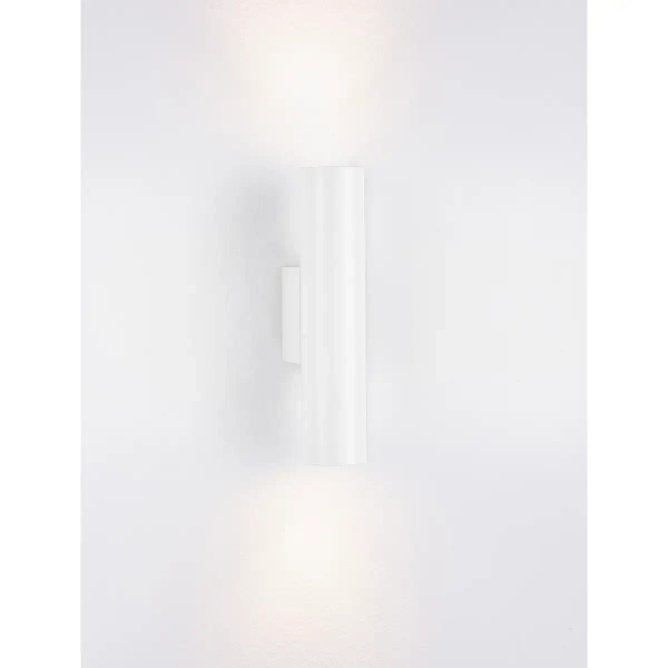 Podłużna lampa ścienna VALLERO LE45635 na przedpokój biała