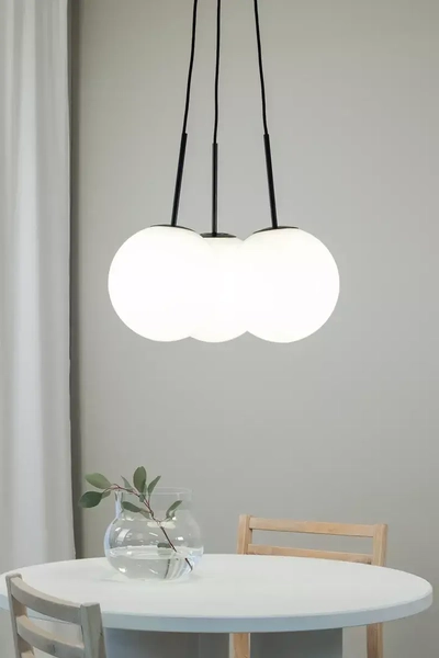 Wisząca lampa salonowa Dione 108418 balls zwis czarny biały