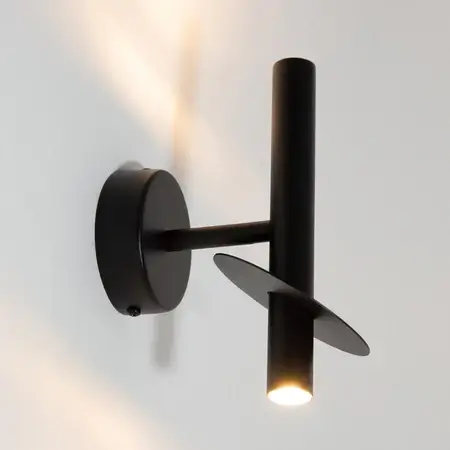 Punktowa lampa ścienna Ring 41223 tuba metalowa czarna