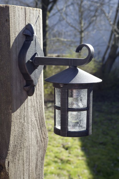 Kinkiet zewnętrzny Jordy 45582/60 latarnia IP44 czarna rdzawa