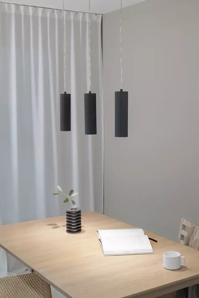 Wisząca lampa kuchenna Costilla nad wyspę szary zwis