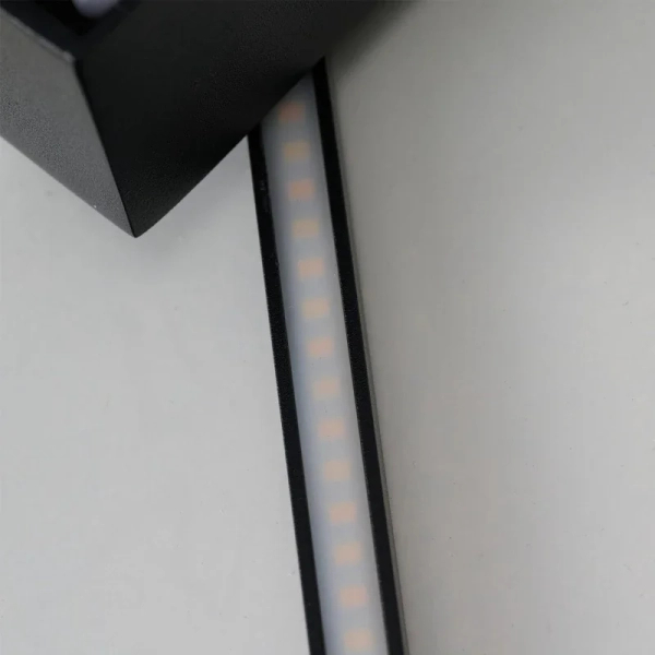 Kinkiet ścienny CASTOR czarny AZ7087 1xLED 6W 3000-6000K stick