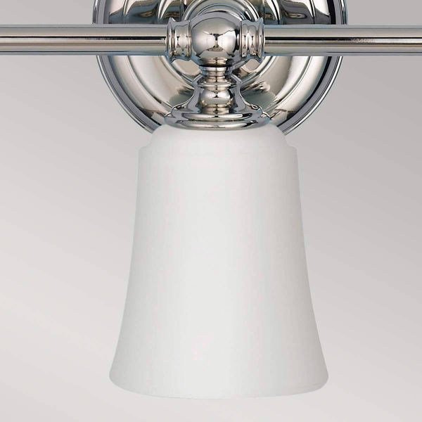 Szklany kinkiet Huguenot Lake FE-HUGOLAKE3BATH Feiss IP44 chrom biały