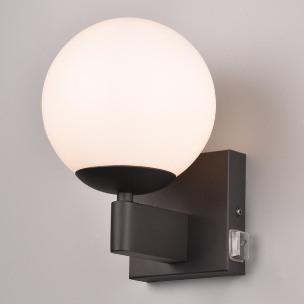 Naścienna lampa KULA 284270132 IP44 bubble szklana metalowa czarna biała