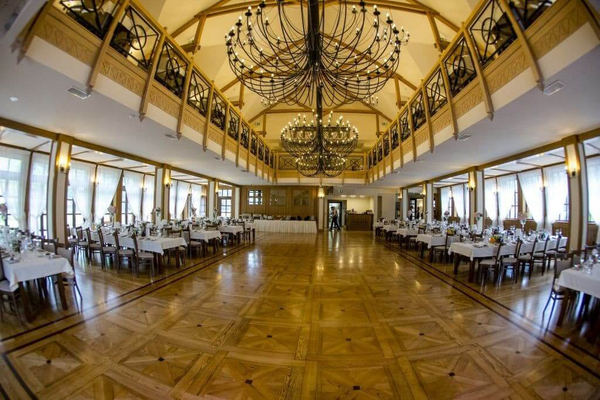 Pałacowy żyrandol Perseo KP-01 do restauracji czarny
