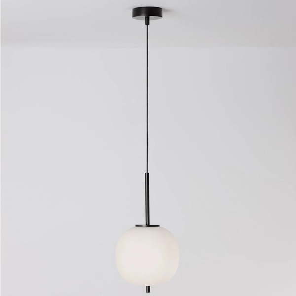 Kulista lampa wisząca Marc LE42721 czarna ze szkła nad wyspę do kuchni