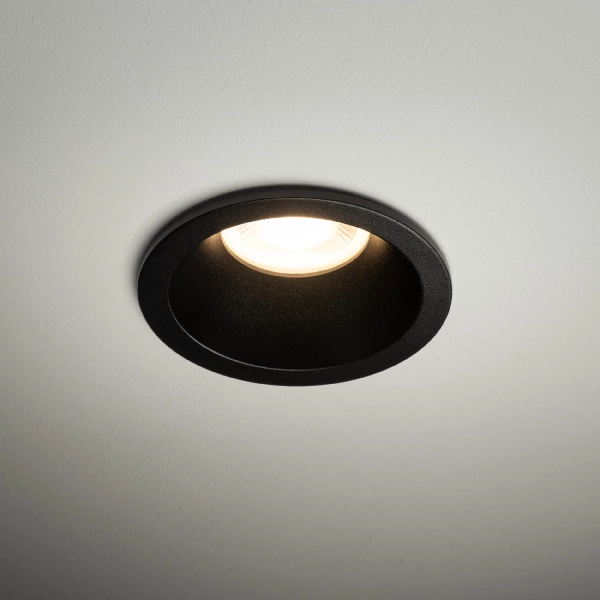 Minimalistyczny sufitowy spotlight Opti 10577 okrągła czarny