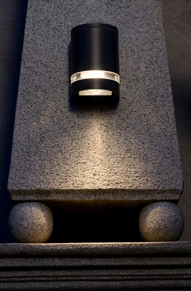 Zewnętrzna LAMPA ścienna FOCUS 5604101118 Lutec metalowa OPRAWA elewacyjny kinkiet tuba IP44 szara