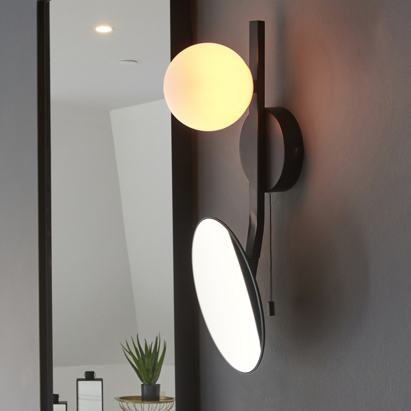 Łazienkowy kinkiet kula L&-196729 Light& z lustrem IP44 czarny