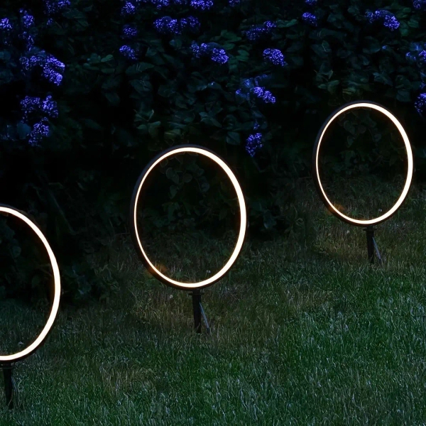 Pierścieniowa wbijana lampa ogrodowa Rings EKO2360 LED 3W 3000K IP54 czarny
