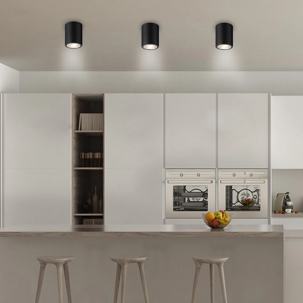 Czarna lampa sufitowa Kobald 2055 metalowa tuba nad blat do kuchni