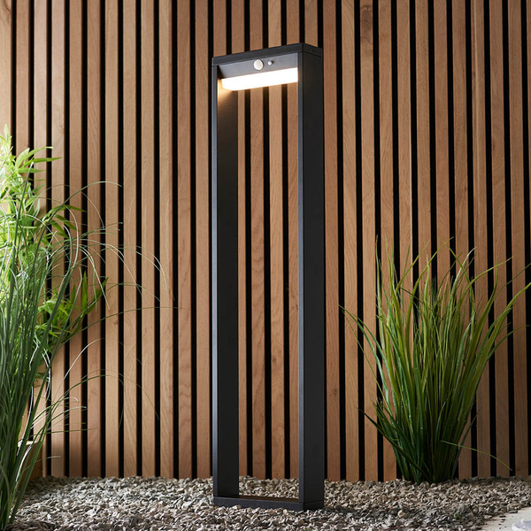 Stojąca lampa solarna Dannah 96936 LED 5,88W 3000K IP44 czarny