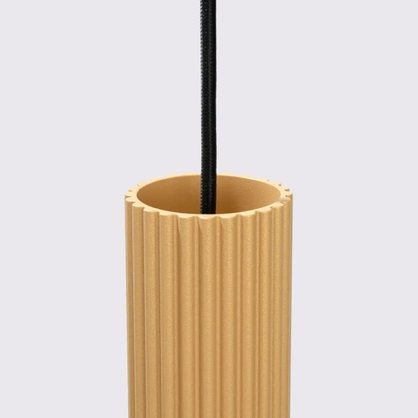 Podłużna lampa wisząca KARBON SL.1554 tubka ryflowana złota