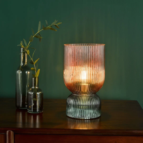 Żebrowana stołowa lampa Rhubarb RHU4203 do sypialni szklana różowa