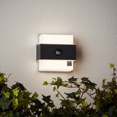 Elewacyjna lampa z sensorem Archie G96388/63 IP44 antracyt OUTLET