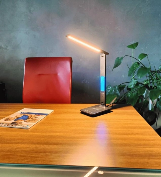 Lampka na biurko stojąca Blaupunkt LBB6PRO LED 6W 3000K-6000K czarna