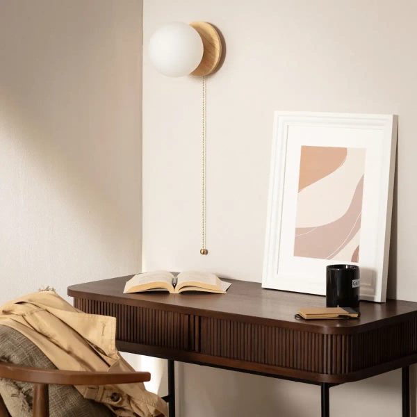 Drewniana lampa ścienna Milano ABR-KT-E27 Abruzzo włącznik kula złoty