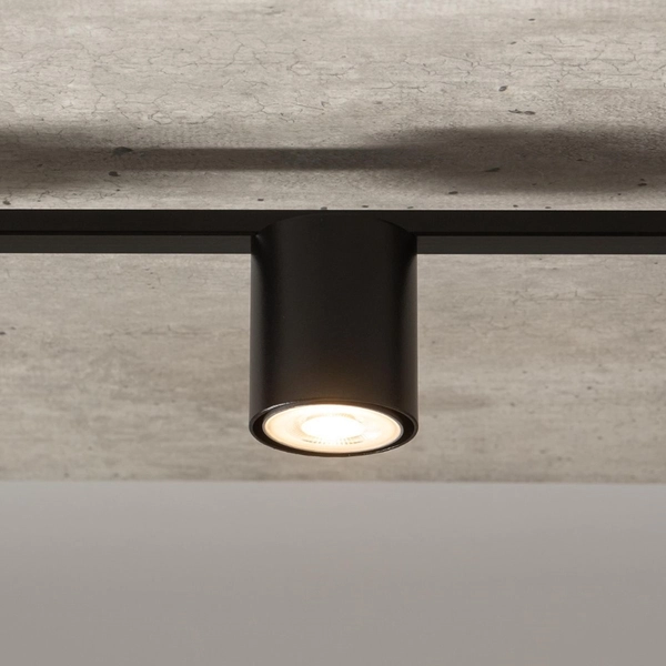 Przysufitowa lampa hotelowa Sky tuby czarne na listwie