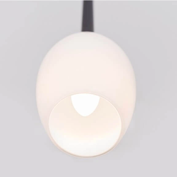 Skandynawska lampa wisząca Izza szklana biały połysk