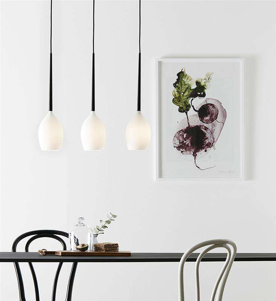 Wisząca lampa nad wyspę SALUT 106808 Markslojd szklane białe klosze czarna
