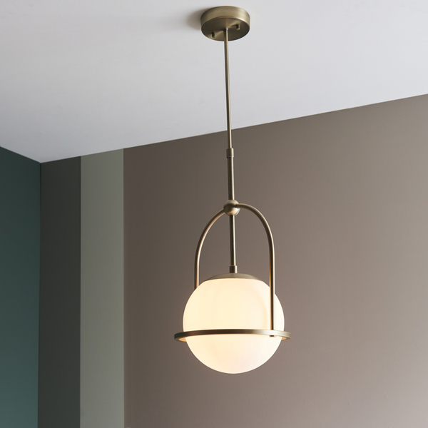 Zwisowa lampa art deco łuk L&-190844 Light& kula mosiądz