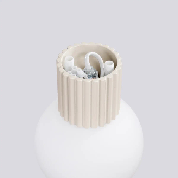Kulista lampa ścienna HALO SL.1717 do łazienki IP44 beżowa biała
