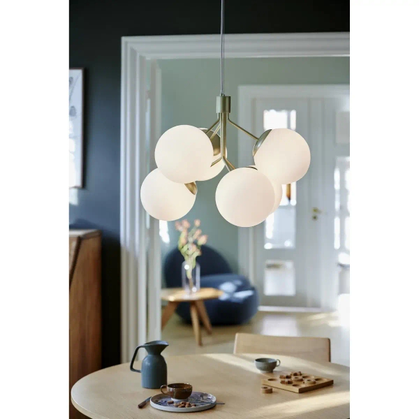 Wisząca lampa kulista IVONA 2112163035 szklana do salonu mosiądz biały