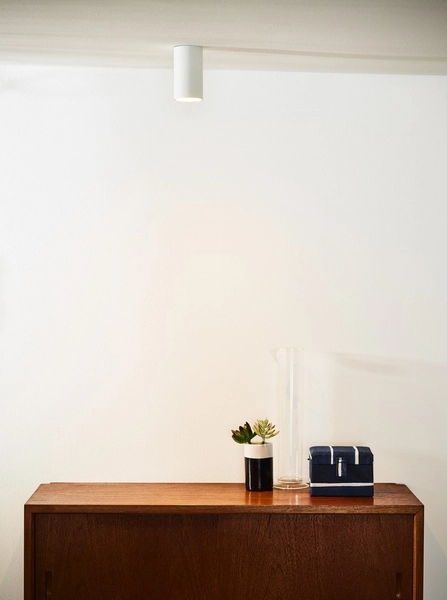 Minimalistyczny downlight sufitowy Delto 09915/06/31 biała tuba