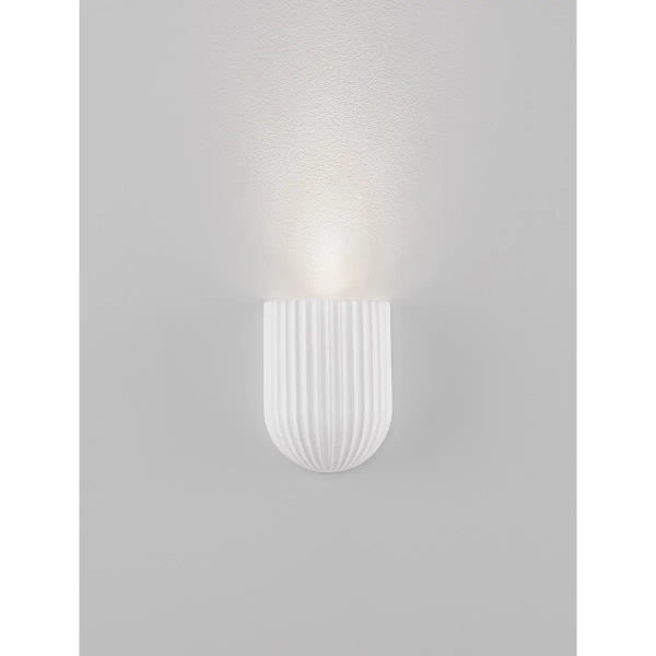 Ryflowana lampa ścienna GIRONTO LE45304 do salonu gipsowa biała