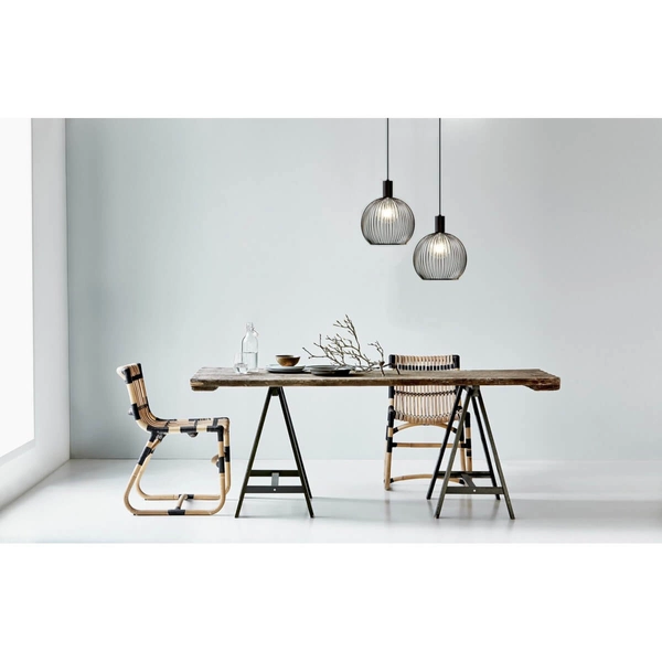 Druciana lampa wisząca Aver 84243003 nad stół kula czarny