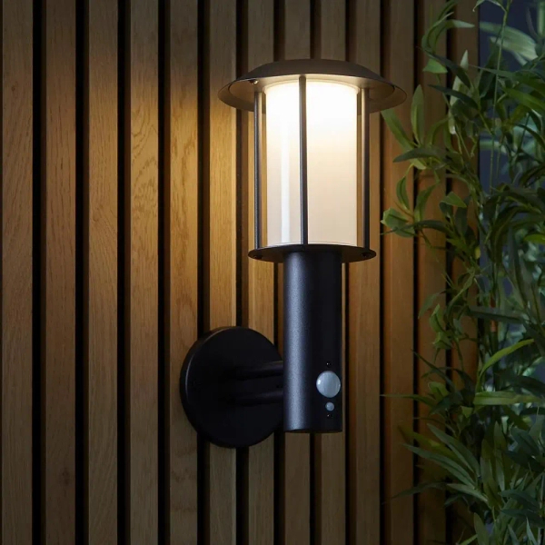 Elewacyjna lampa Tarrow 106467 LED 1,7W 3000K czujnik PIR IP44 czarna