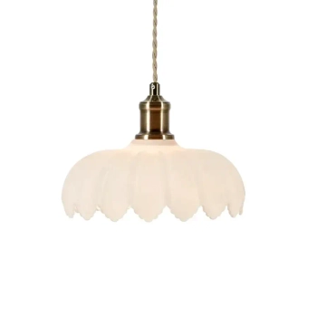 Zwisająca lampa nad blat Kurage 108857 falista mleczny klosz mosiądz