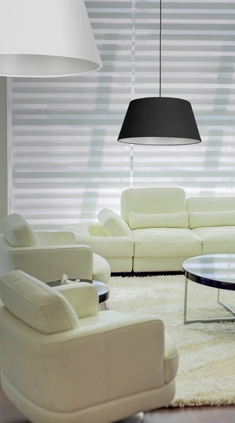 Abażurowa lampa wisząca Olav czarna nad łóżko do sypialni