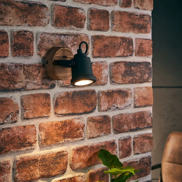 Salonowa lampa ścienna Inge HK18995S76 loftowa czarna drewniana