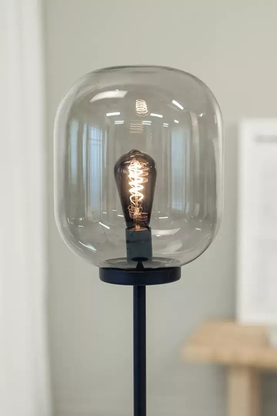 Podłogowa lampa stojąca Bronx czarna do salonu industrialna