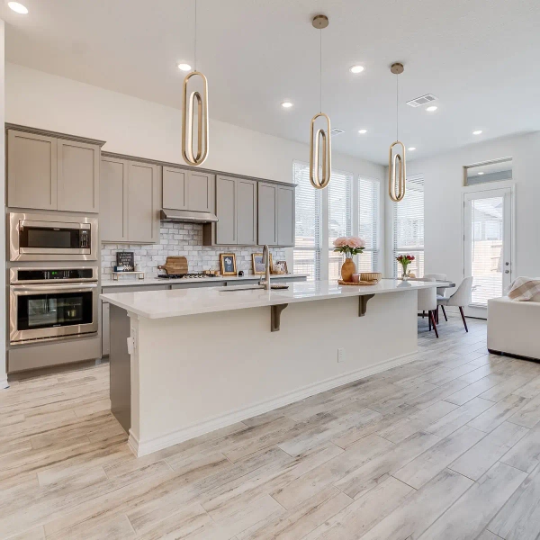 Owalna lampa wisząca Demark QN-DEMARK-1P-BG LED 28W 3000K do salonu złoty