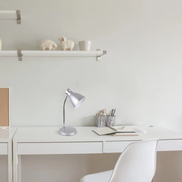 Biurkowa lampka na peszlu Patric 4206 regulowana srebrny