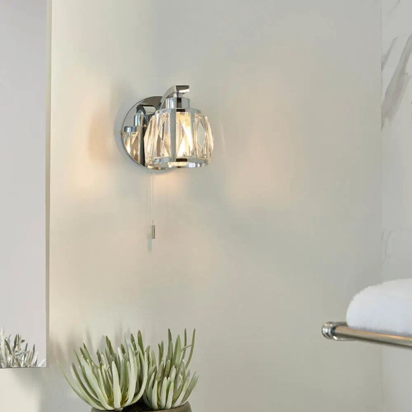 Ścienna lampa do łazienki Ria 96135 z włącznikiem kryształowa chrom