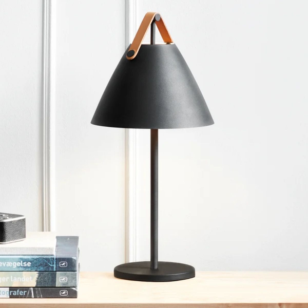Klasyczna lampka stołowa Strap 46205003 Nordlux do salonu czarna