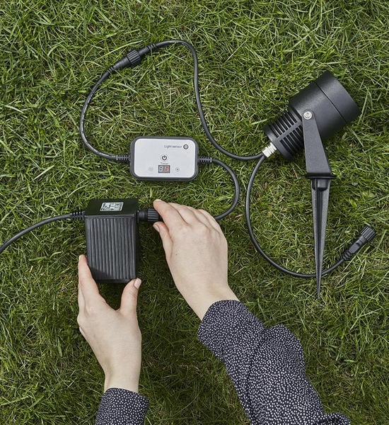 Gruntowa lampa zewnętrzna Garden regulowana LED 6W czarna