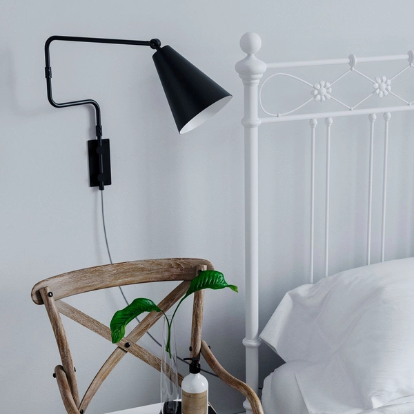 Industrialna lampa ścienna Yukon metalowy kinkiet do holu