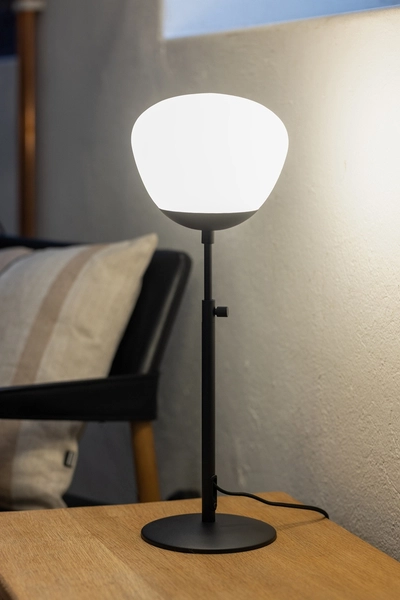 Lampka na biurko Rise 108545 Markslojd metalowa szklana czarna biała