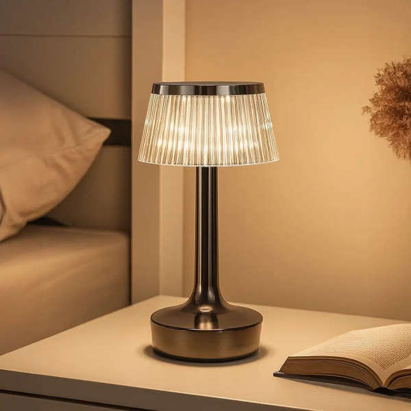 Nowoczesna lampka nocna Easy ML2288 LED 1,5W 3000-6000K USB-C czarny