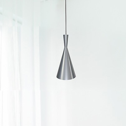 Metalowa lampa wisząca Trincola 5311 stożek do salonu nad stolik srebrny