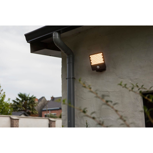 Elewacyjna lampa czujnik PIR ATLANTIS 7801604118 LED 24W 4000K IP54 szara