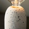 Skandynawska lampa stołowa Terrazzo 78181 lastrykowa biała