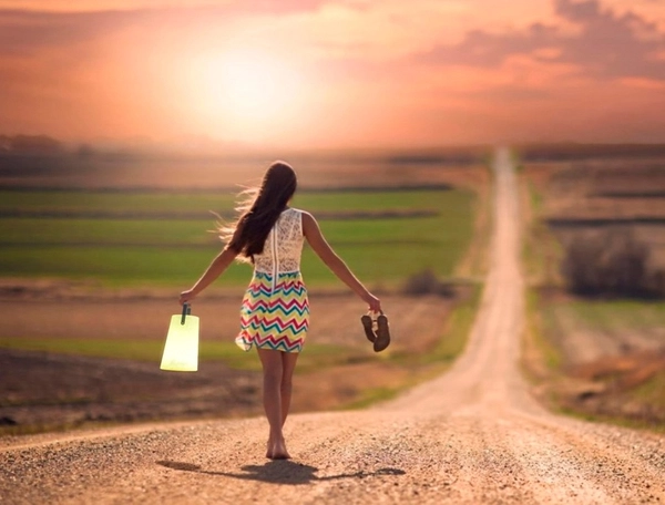 Lampa przenośna Nomada LUMNM032SSNW LED RGB 1W biała czarna