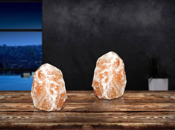 Stołowa lampa stojąca Stone solna do gabinetu kamień